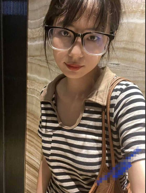微博 啾咪酱学姐 眼镜 广西玉林极品模特