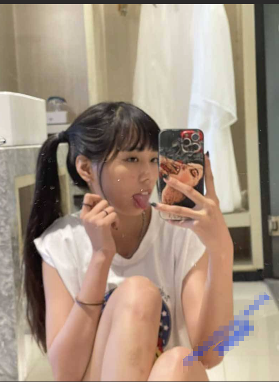 微博 啾咪酱学姐 眼镜 广西玉林极品模特