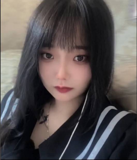 【独家】曝光快手主播 小甜 y 真名王甜静 骗婚还被退婚 和粉丝
