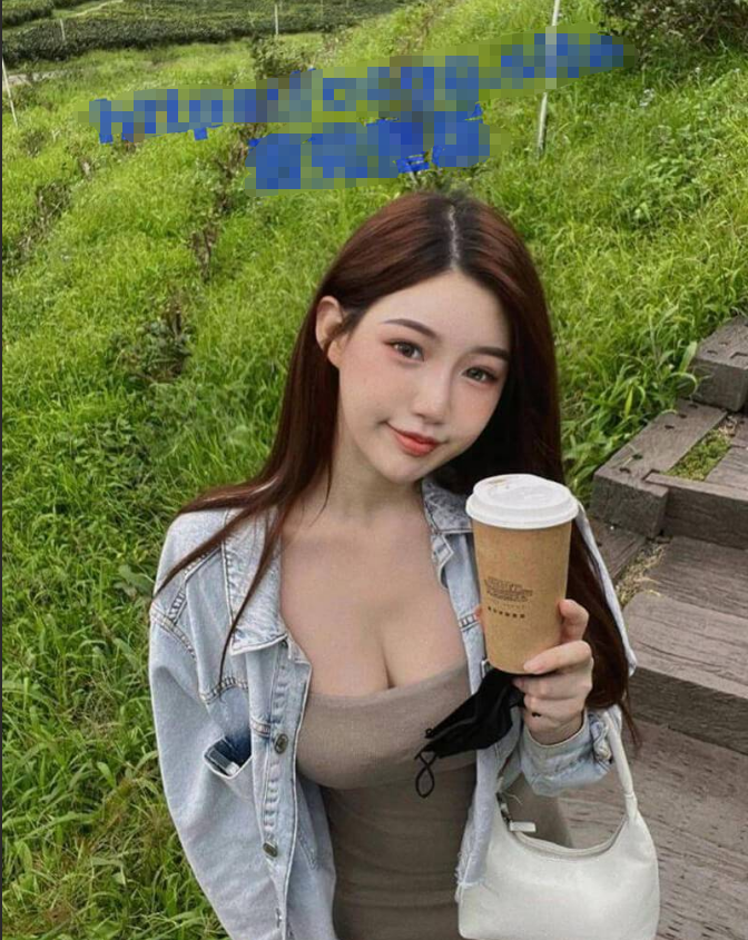 台湾高雄网红美女平面 Chloe Lin