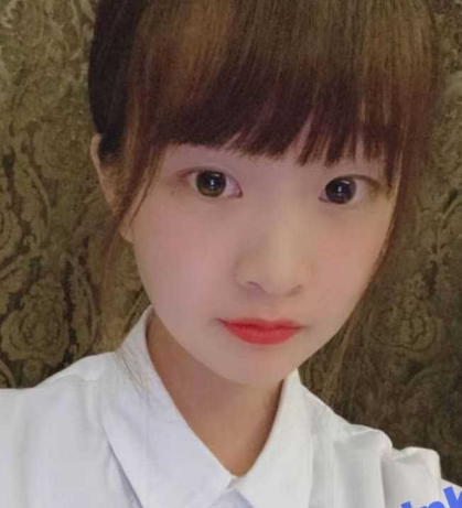 广东 20 岁女孩【苏萌萌】过生日在酒店拍