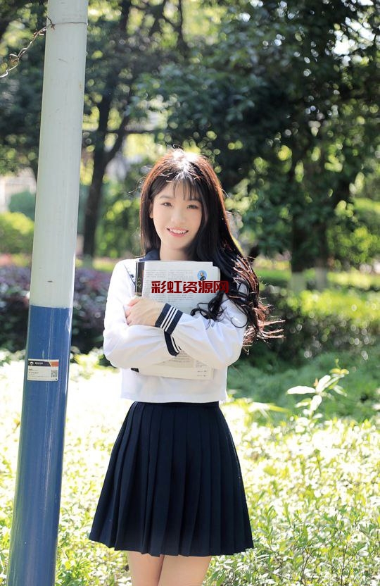 #长沙 环保学院在校生    小虎牙     0整纯天然 小v脸 肤白滑润 活泼 