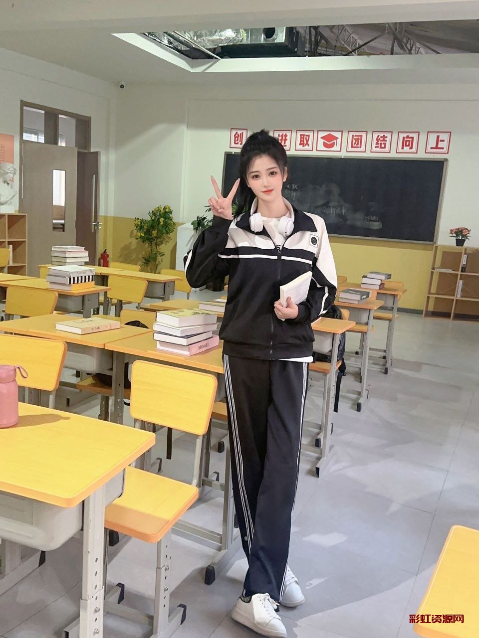 北京校花网红  bj肖秦   03年 身高172