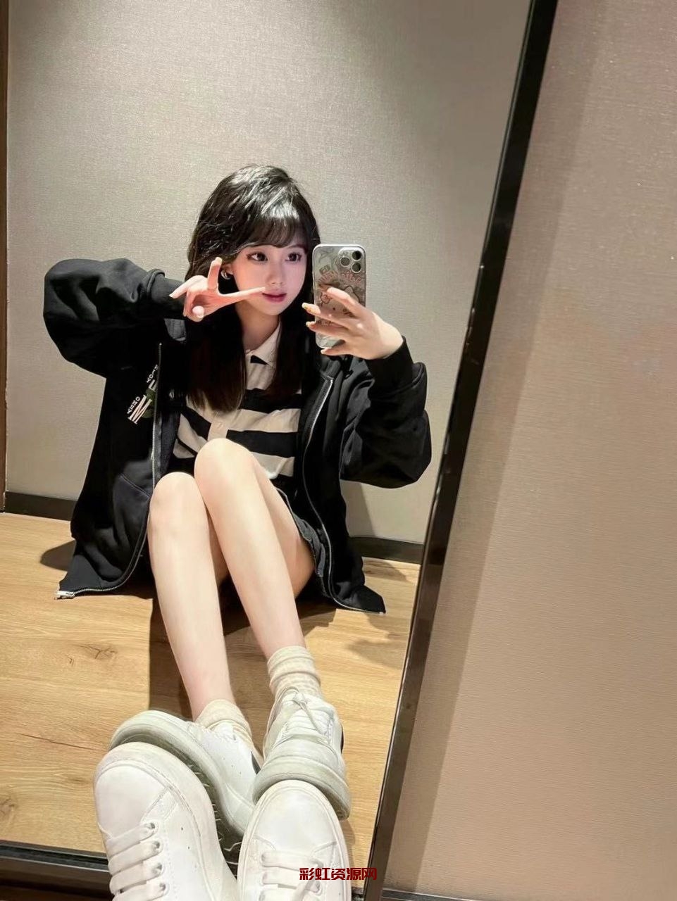上海04年 大学校花 身高173 非常耐看的萌妹子