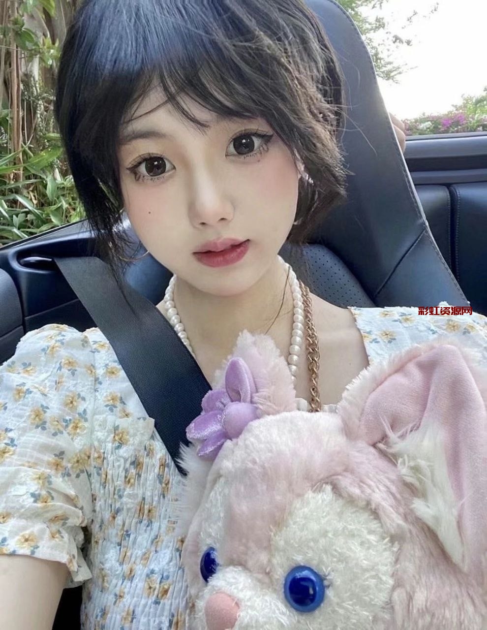 上海04年 大学校花 身高173 非常耐看的萌妹子