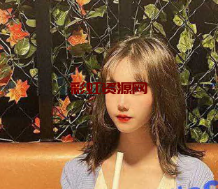 宿迁 23 岁富二代【尉雪】玩密室逃脱 出来直接拉同行陌生帅哥
