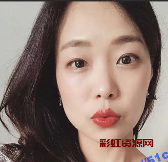 少妇神似克拉拉！刚刚离异非常强烈的女销售