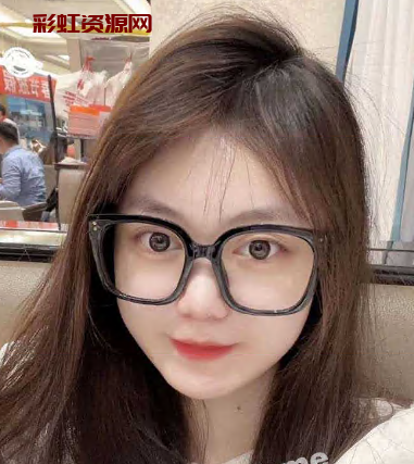 知名模特竟是在校叛逆学生妹  细看之下竟发现女是希威社的知名模特