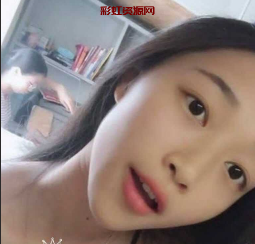 极品清纯粉嫩 00 后学生妹与男友  颜值好身材极度反差