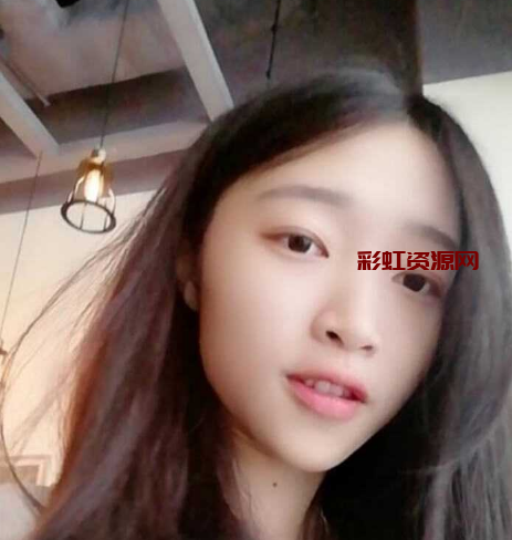 极品清纯粉嫩 00 后学生妹与男友  颜值好身材极度反差