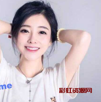 网传超人气网红 甜美系女神 冯提莫