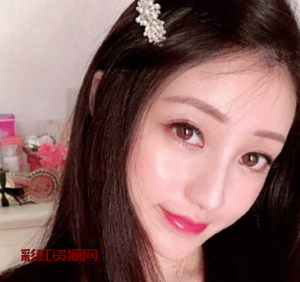 西安大学艺术生 大1女神 清纯校花 李娅