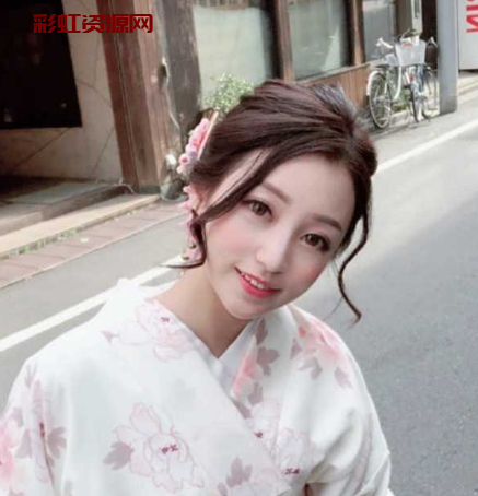 西安大学艺术生 大1女神 清纯校花 李娅