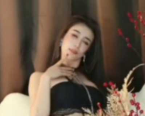 抖音 月汐 高颜值女神 会员会议室