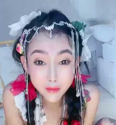 清纯可爱小美女 极限挑战