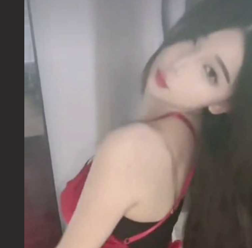 抖音九头身高挑妖艳御姐 水水学姐