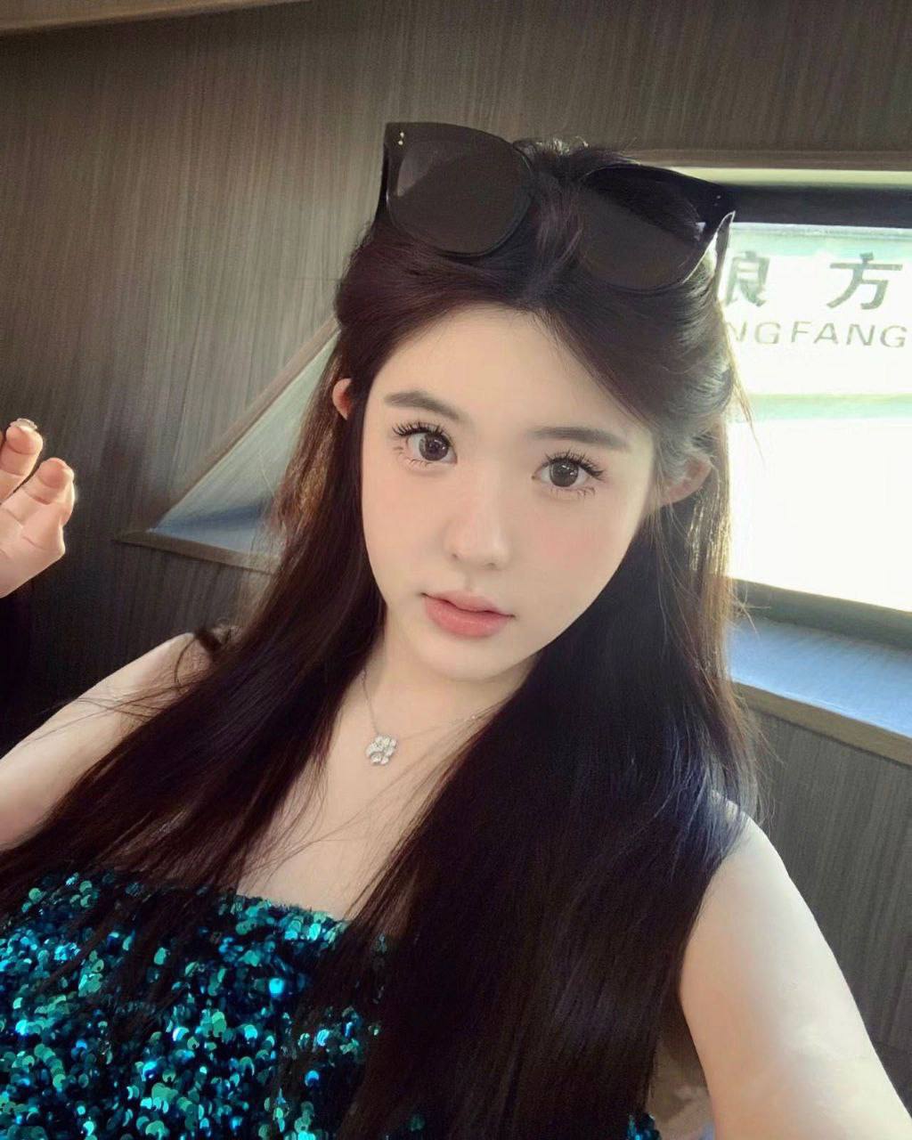 #广州 #天河  ：03年网红邱集