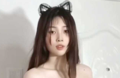 抖音 甜子兔哟 定制 高颜值美女整活