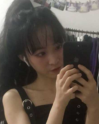 长沙理工大学 21 岁极品反差校花 曹蓉 白天上学 晚上兼职