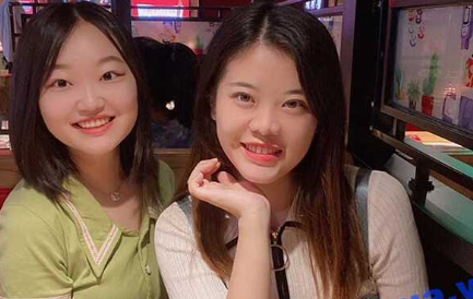 大连财经学院 苏杭 背着男友在校外兼职