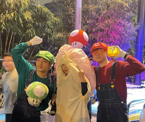 上海万圣节活动 女子疑因低俗cos被警方带离！现场高清无码视图曝光！