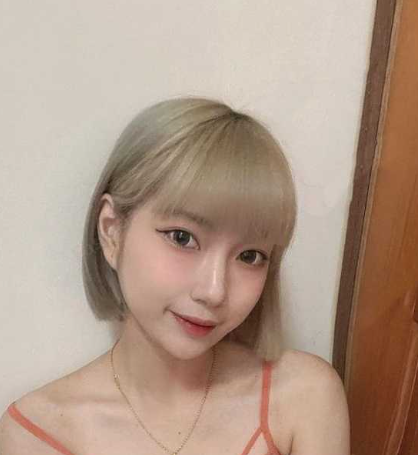 湾湾情侣泄密！超漂亮小学妹 夏萌瑜