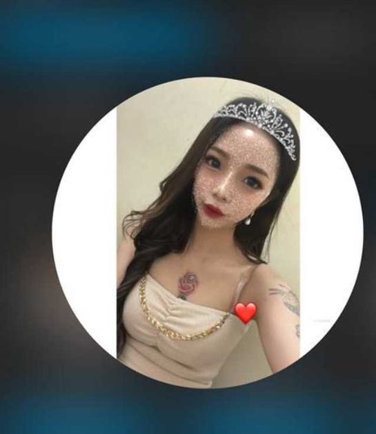 台湾高雄 纹身小网红 小郭