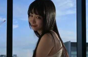 最美媚态蜜汁嫩鲍美少女 yuahentai 新作 城市天际线真美