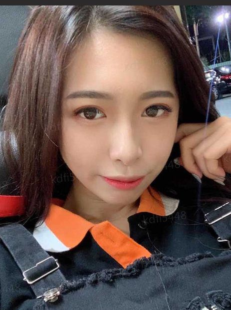 极品反差美女被曝光 普通人眼中的女神却是有钱大佬的