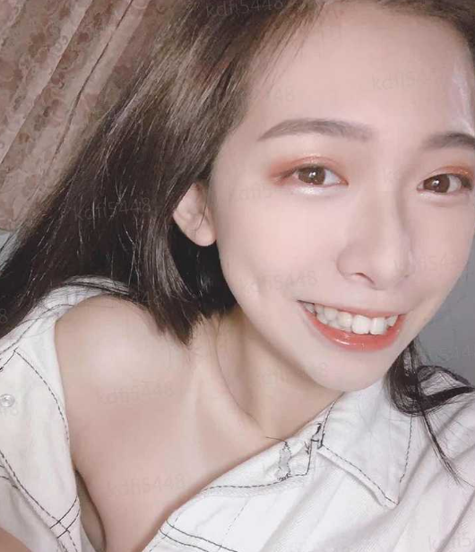 极品反差美女被曝光 普通人眼中的女神却是有钱大佬的