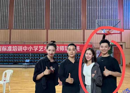 厦门翔安区实验学校多名老师酒后女学生