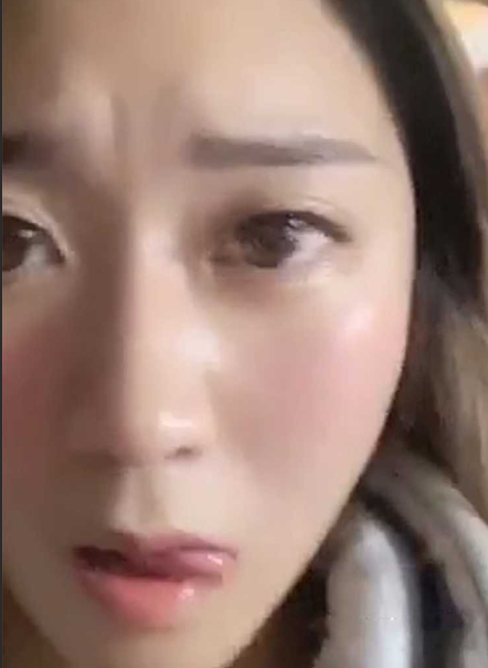 极品大二学生妹在宿舍发