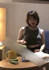 真心话大冒险系列 一样的房间一样的视角不一样的女主 套路短发俏皮重庆女大学生