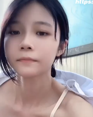 极品清纯学生妹 给同学上生理课
