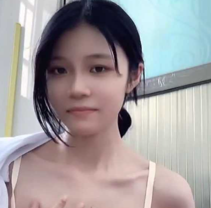 极品清纯学生妹 给同学上生理课