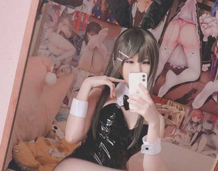 女仆庄园K歌喝酒 入场费就高达800 兄弟们值吗？