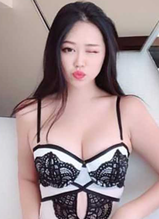 新加坡极品巨1知名模特 thejunemonth