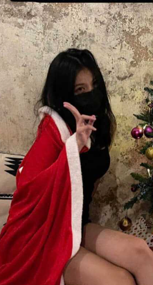 高颜值反差 李佩慈