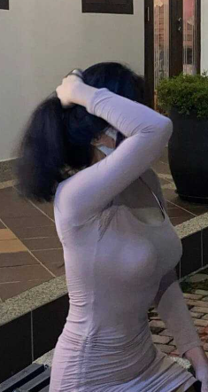 高颜值反差 李佩慈