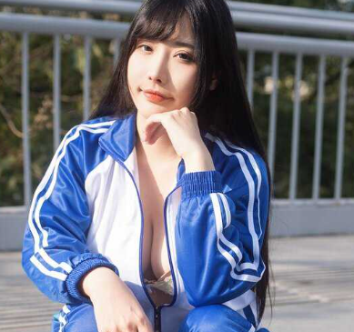 抖音巨1女网红 金广发的女搭档 糖果果candy