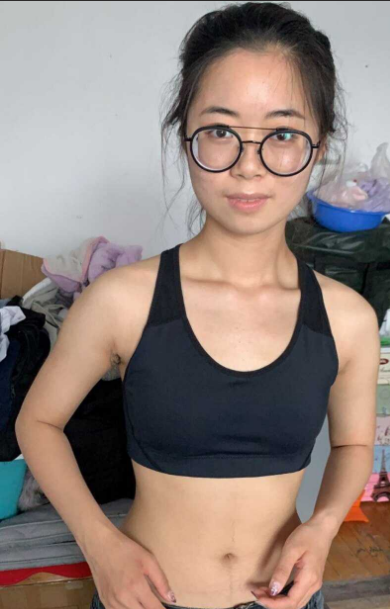 谁能想到这么单纯的妹子 私下竟如此反差！