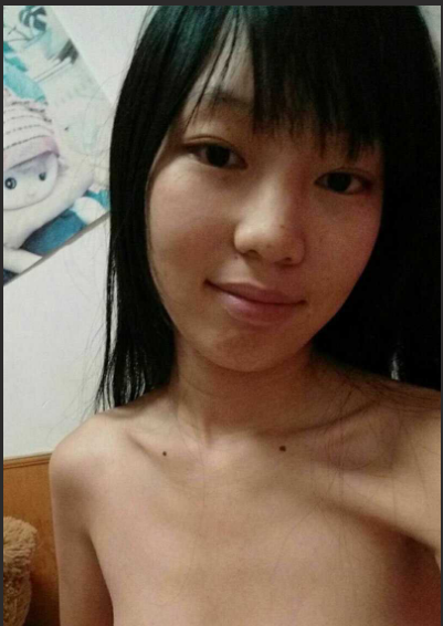 清纯朴实的大学生乡妹子 老师眼中的乖乖女