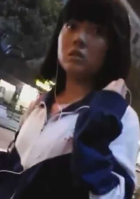 真实搭讪高中生学妹 路边直接