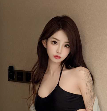 杭州Ts依依 全网最漂亮的小妖精 精致的五官 极品的身材