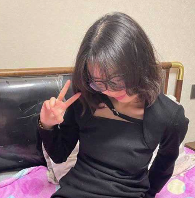 成都文理学院大三反差眼镜女友 张钰婷