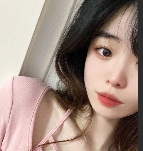 探探刷到的酷似鞠婧祎的