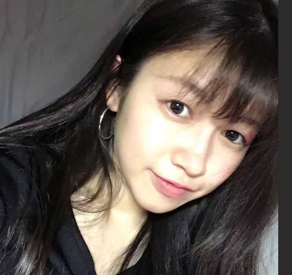 养成记！清纯在校女大学生 在校外出租屋被