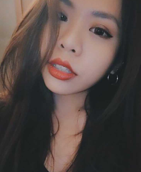 火辣靓女！绿帽老公爱 邀请好友高富帅单男