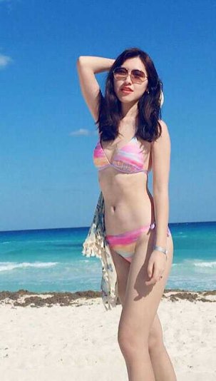 佛罗里达白富美留学生 张颖 肤白貌美大长腿
