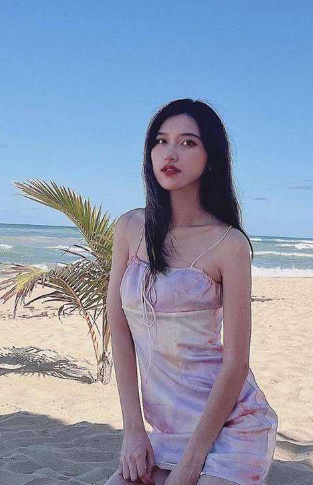 佛罗里达白富美留学生 张颖 肤白貌美大长腿